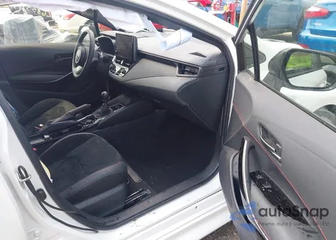 2025 Toyota Gr Corolla Premium Plus z USA, uszkodzony, nr VIN JTNABAAE6SA019823